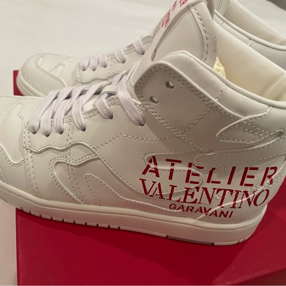 ❌SOLD❌ VALENTINO GARAVANI
White 07 Camouflage Edition Atelier Mid-Top Sneakers - Picture 4 of 16